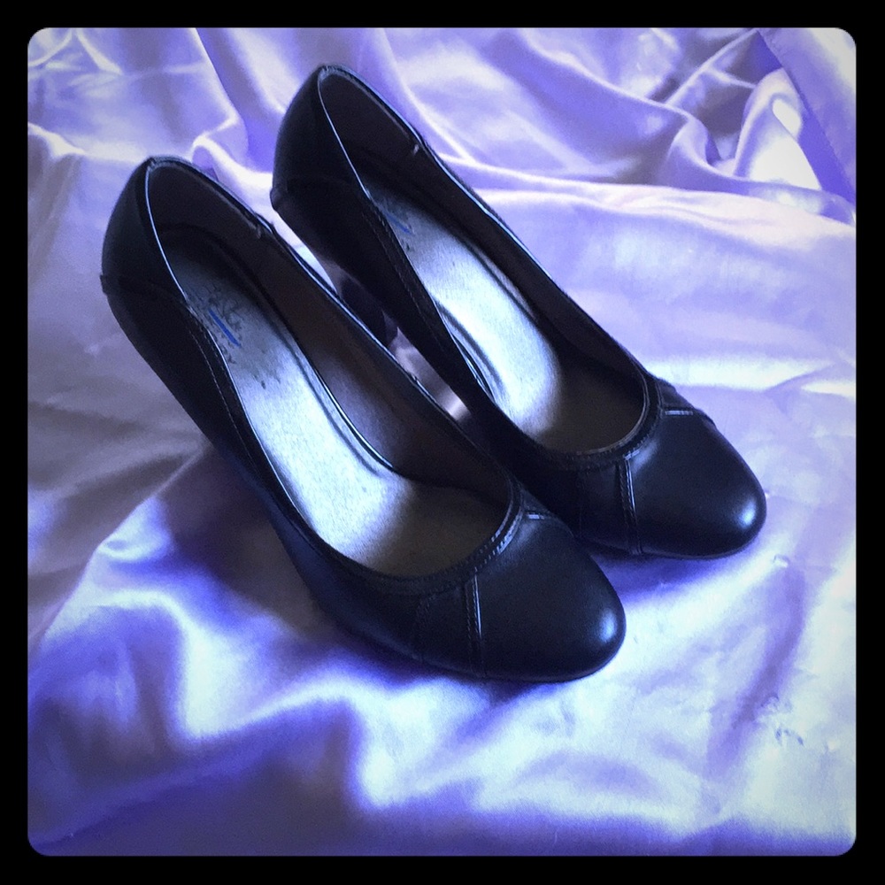 Size 10 Black 3 inch Heels